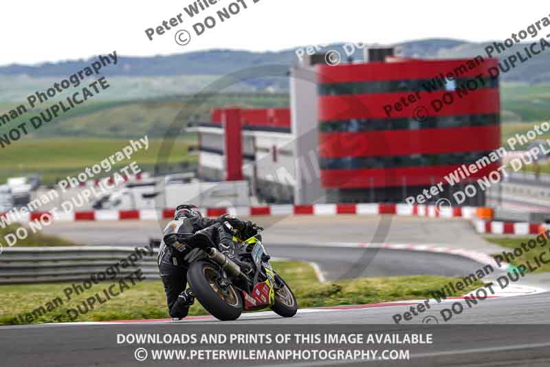 cadwell no limits trackday;cadwell park;cadwell park photographs;cadwell trackday photographs;enduro digital images;event digital images;eventdigitalimages;navarra;no limits trackdays;peter wileman photography;racing digital images;trackday digital images;trackday photos
